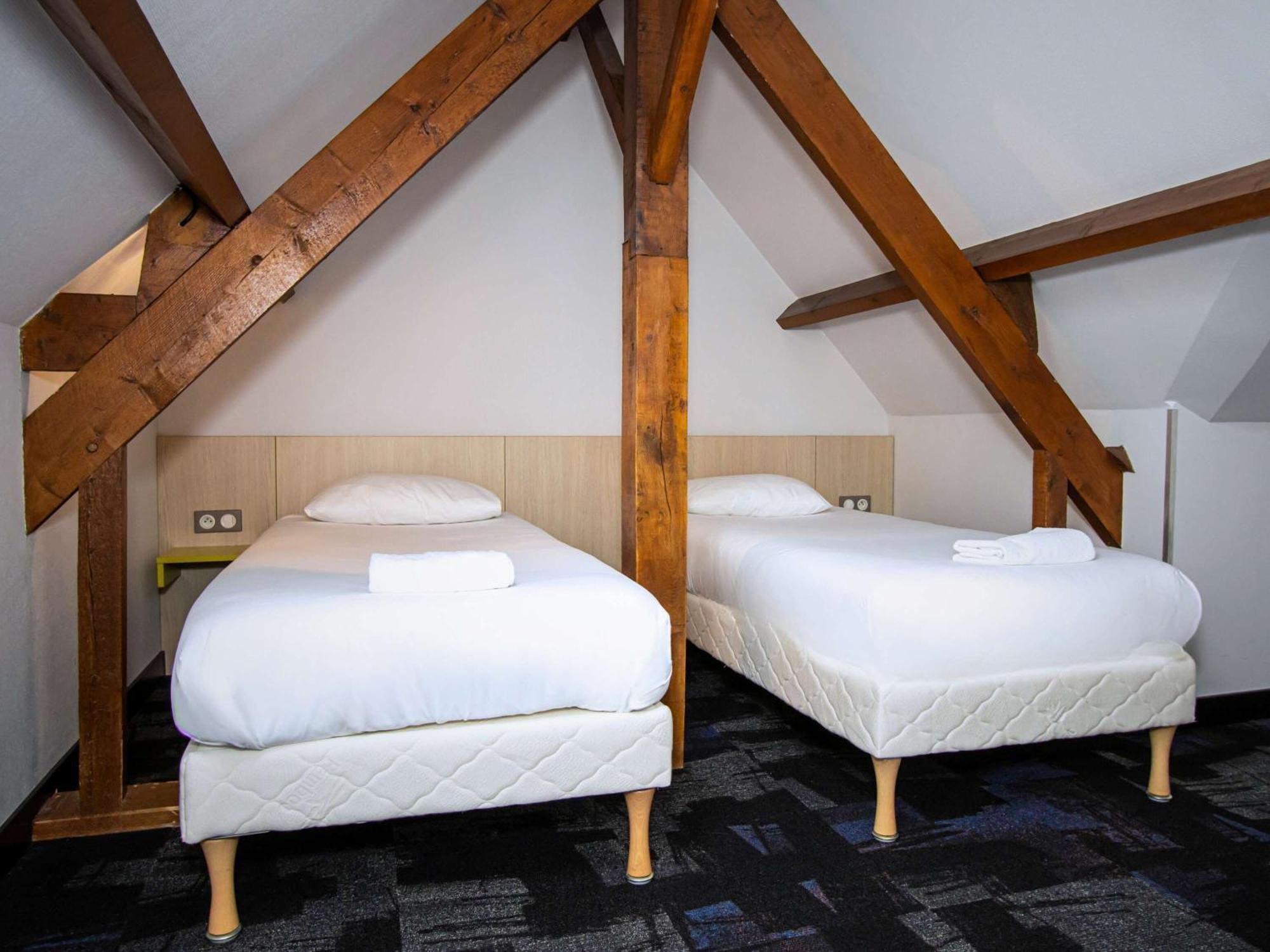 Ibis Styles Honfleur Centre Historique Exterior foto