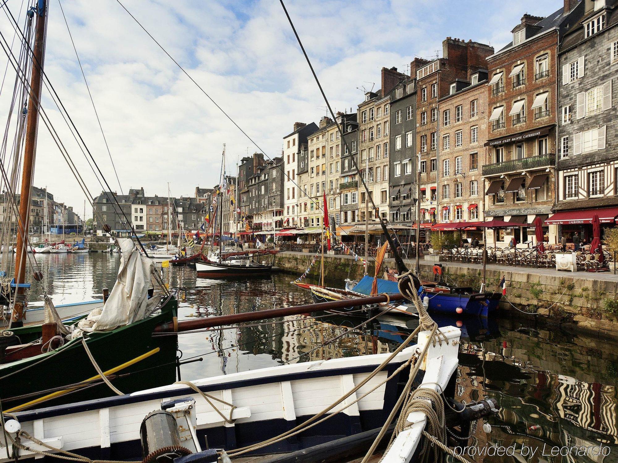 Ibis Styles Honfleur Centre Historique Hotel Exterior foto