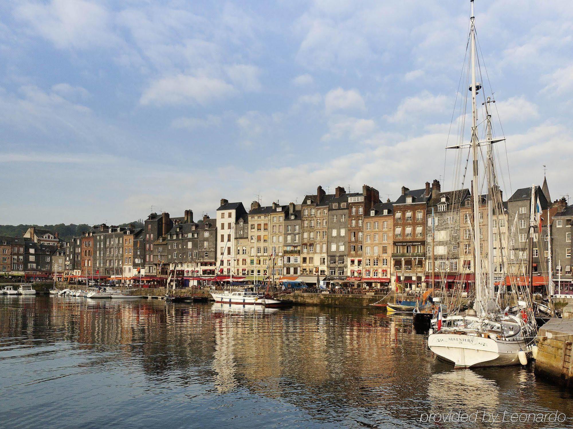 Ibis Styles Honfleur Centre Historique Hotel Exterior foto