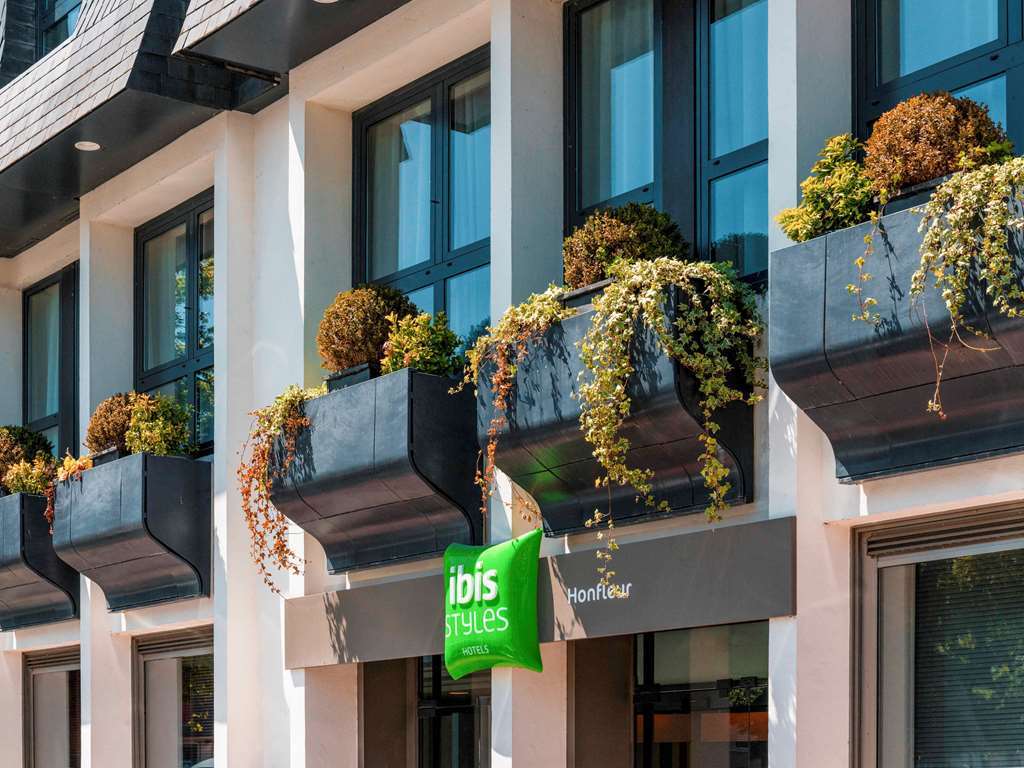 Ibis Styles Honfleur Centre Historique Hotel Exterior foto